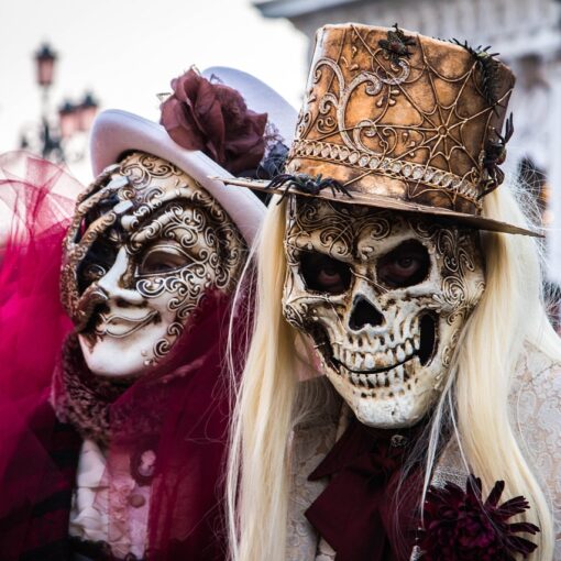 I carnevali più strani del mondo. I luoghi dove il Carnevale è pazzo, insolito e bizzarro